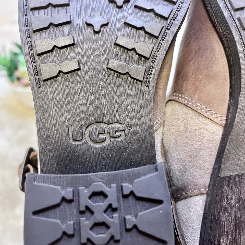 Ugg | Patsy Round Toe Shearling Lined Ankle Boots… - image 7